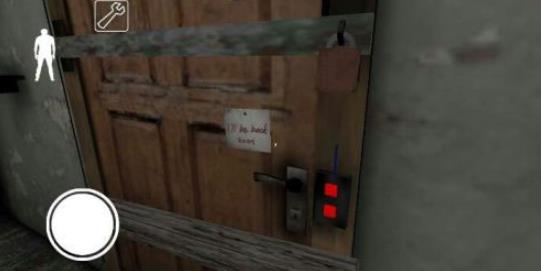 恐怖奶奶联机版